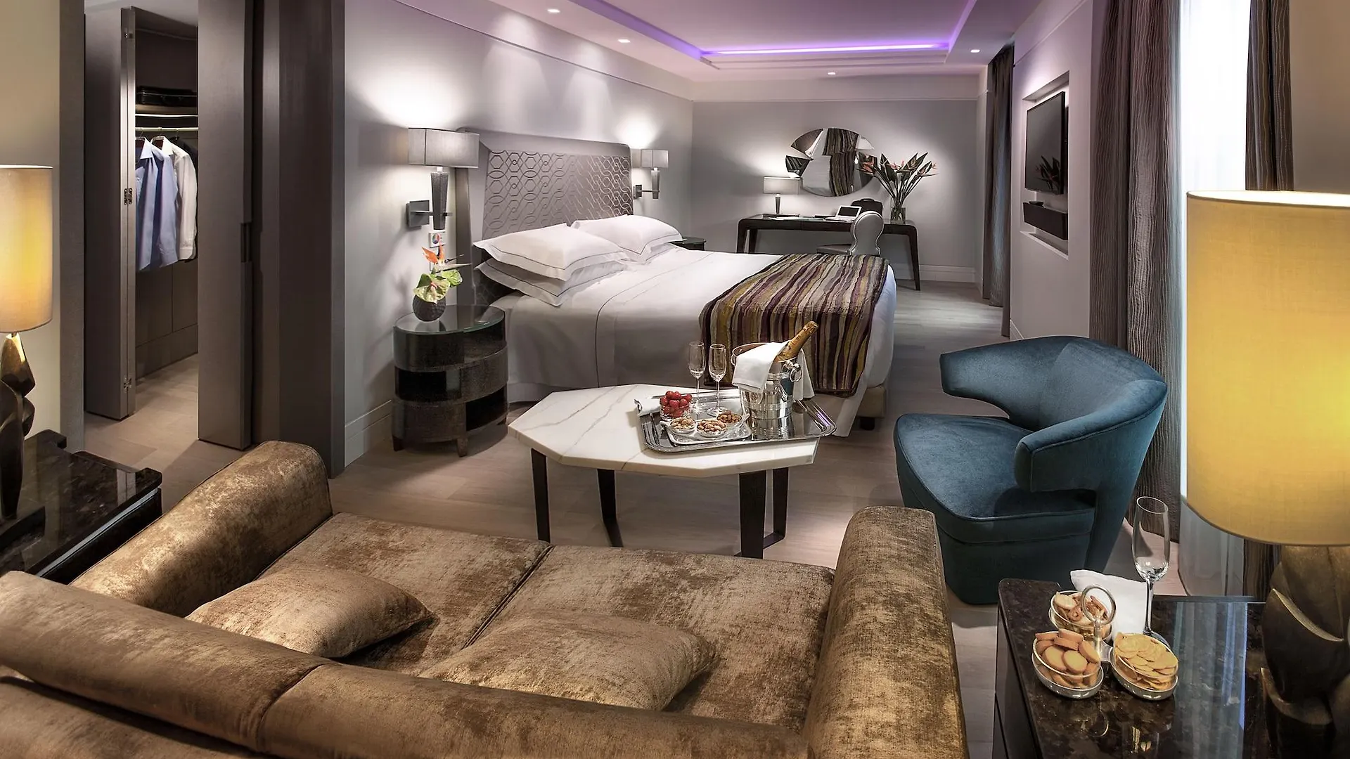 Hotel Cavour Milan Italy