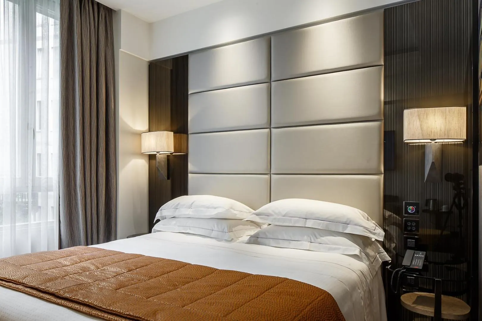 ****  Hotel Cavour Milan Italy
