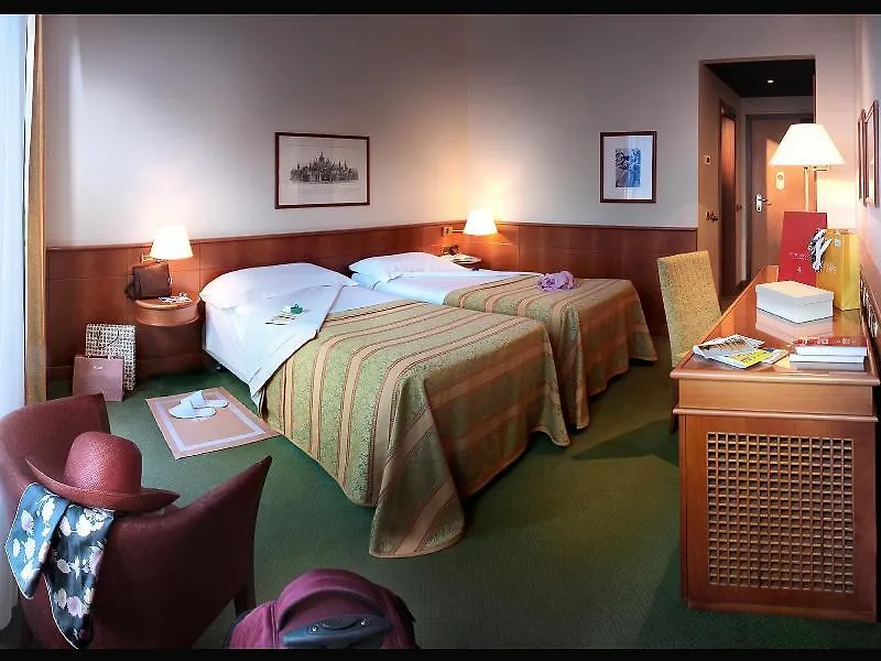 Hotel Cavour Milan