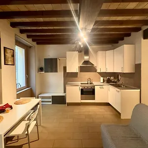 Niki O. Apartment Parma
