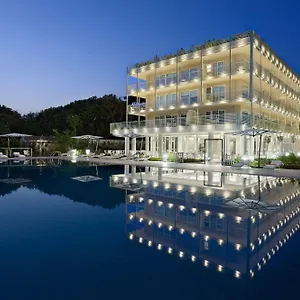 https://una-hotel-versilia.it-tuscanyhotel.com