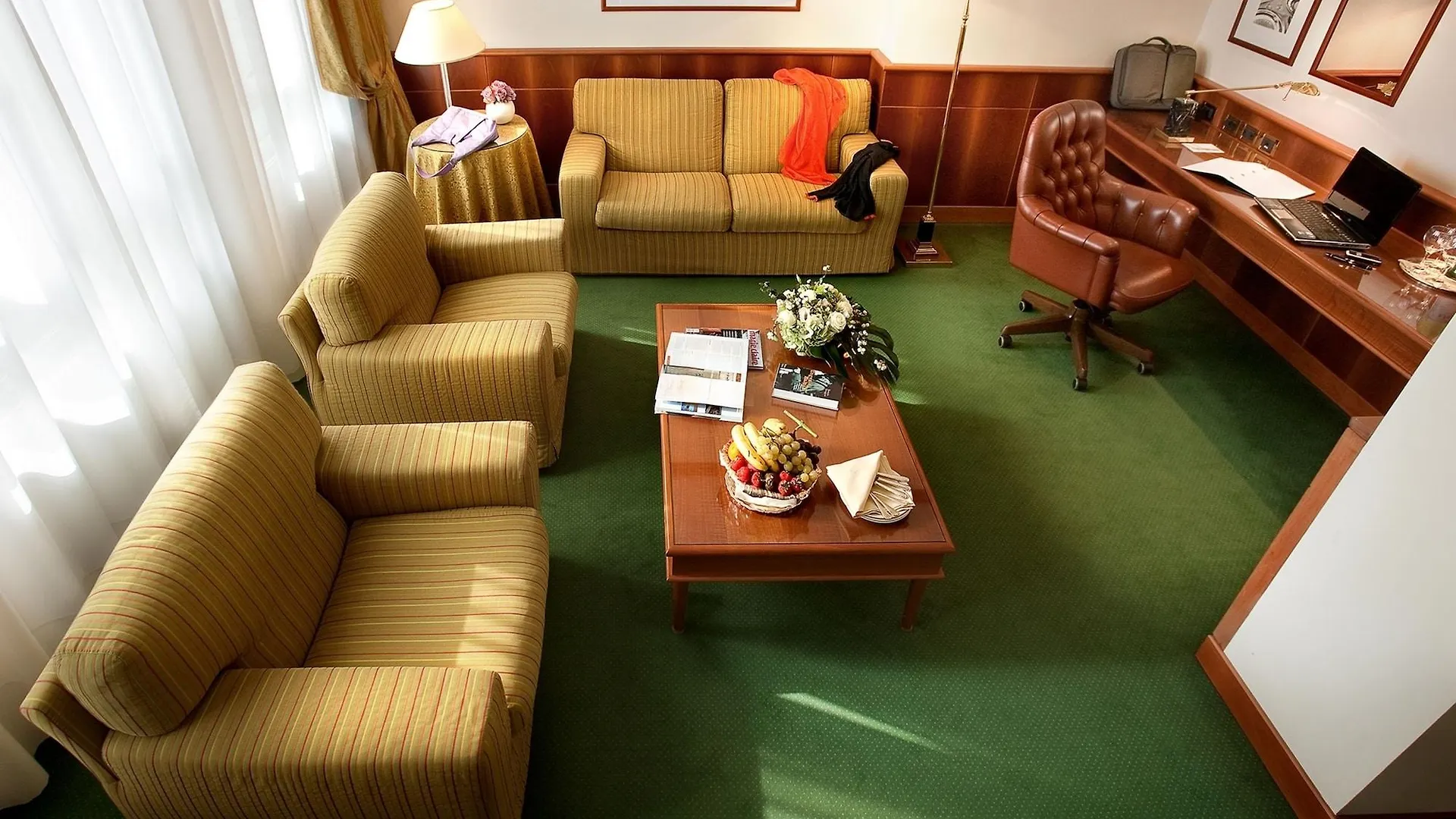Hotel Cavour Milano Italia