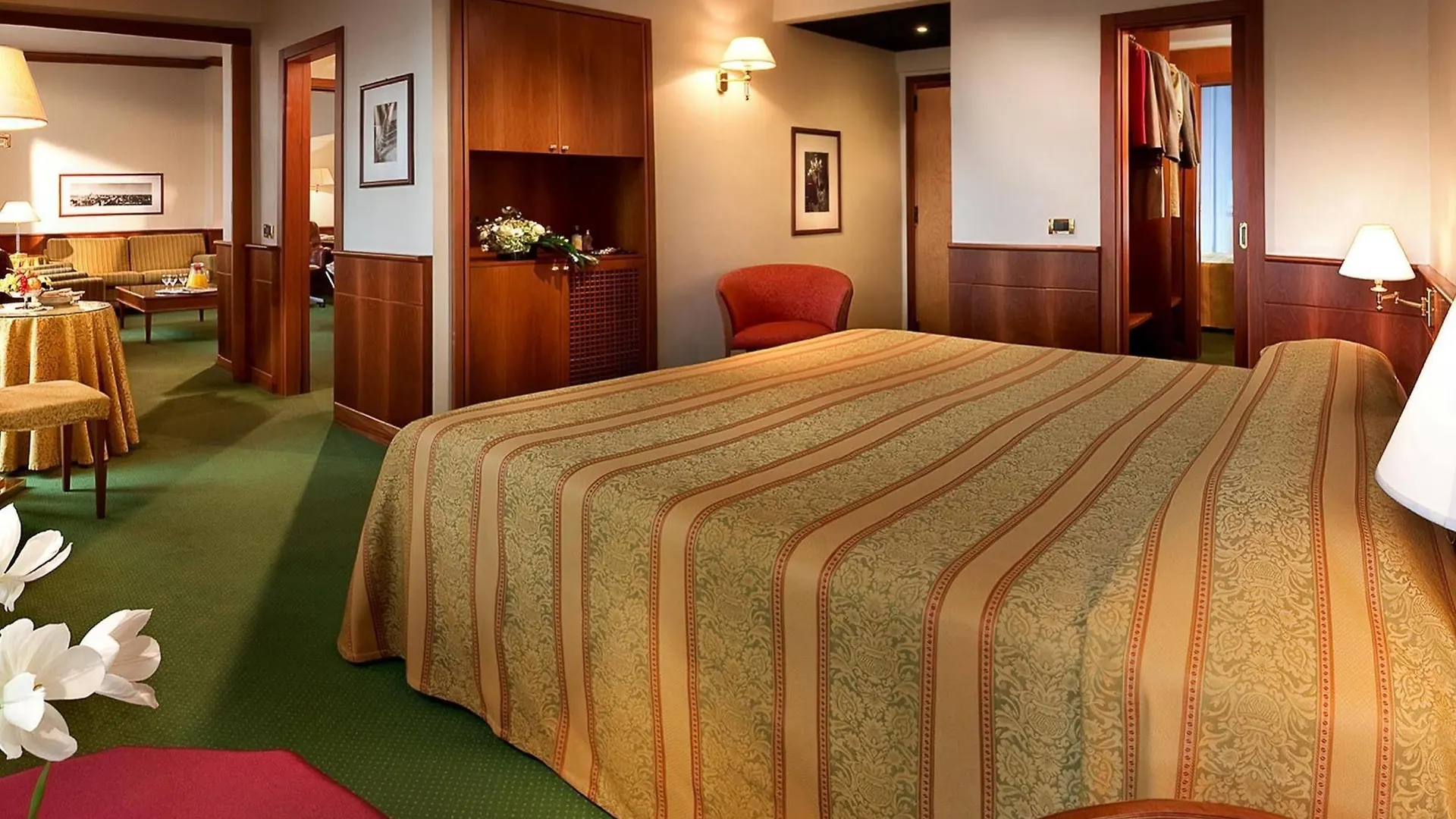 Hotel Cavour Milan