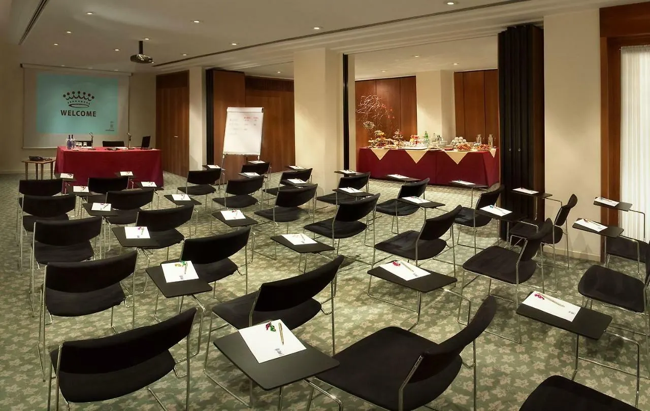 Hotel Cavour Milano 4*,  Italia